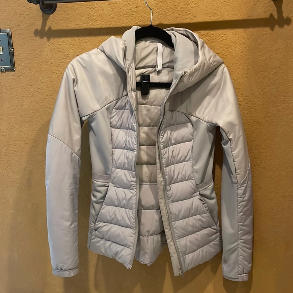 Lululemon Down For It All - Dark Chrome - Size 4